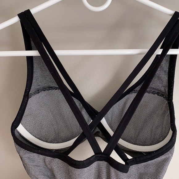 VS Pink Push Up Sports Bra - Picture 4 of 4